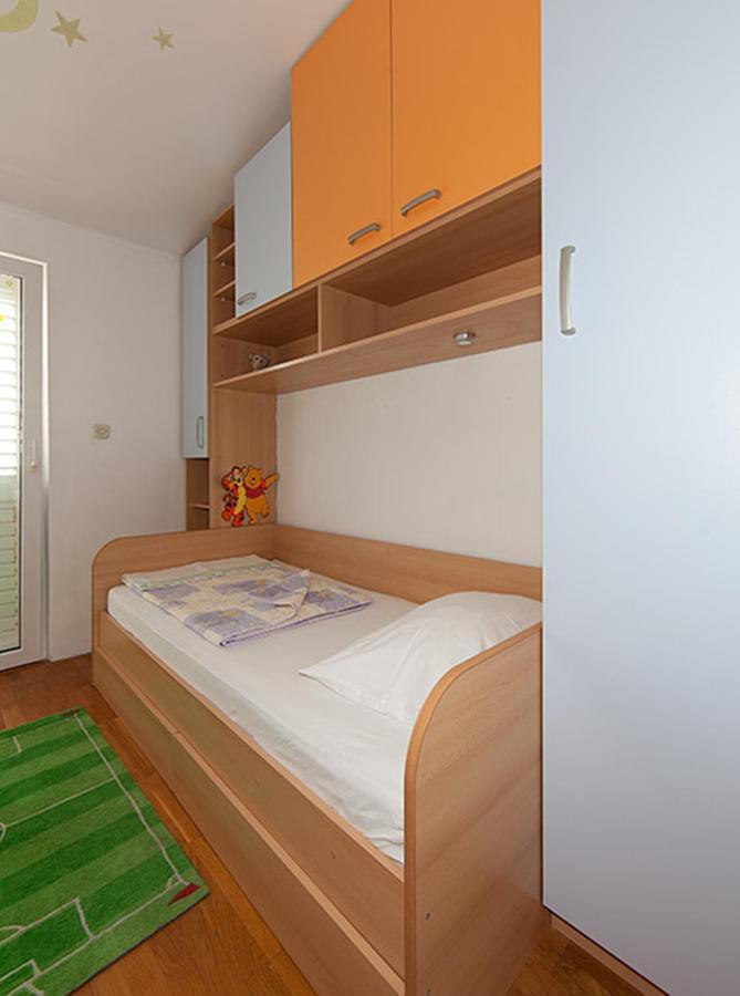 Apartments Zorica Тучепи Екстер'єр фото