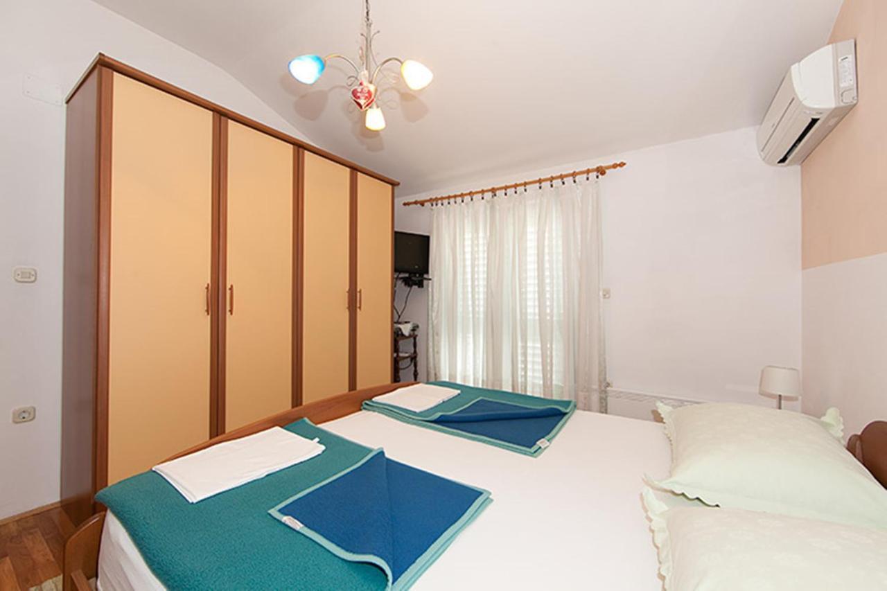 Apartments Zorica Тучепи Екстер'єр фото