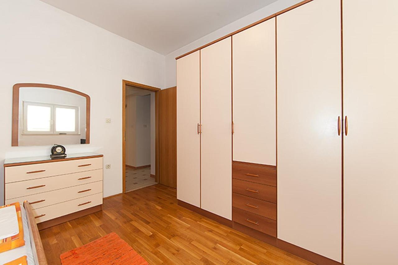 Apartments Zorica Тучепи Екстер'єр фото